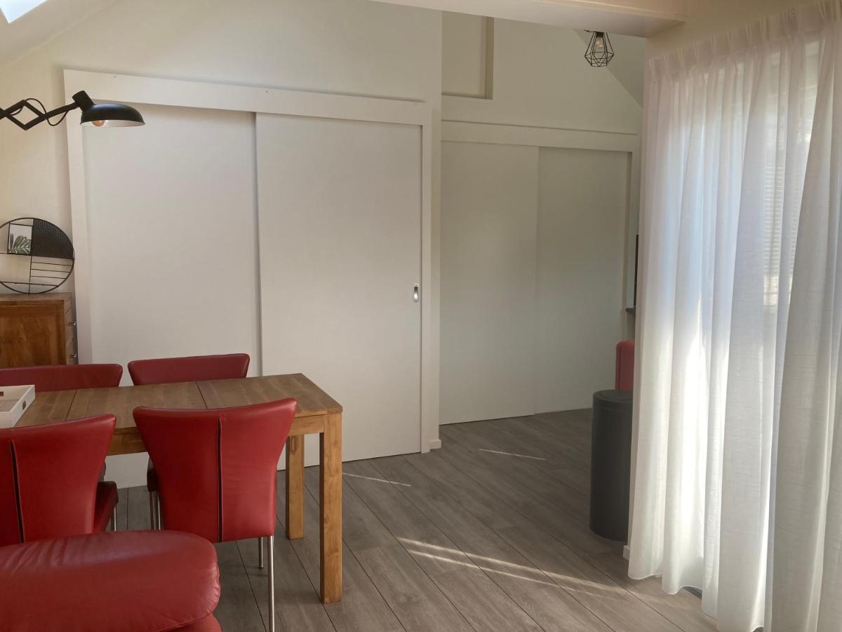 Vakantiehuis 'T Laaisterplakky Zonder Drempels Oude Bildtzijl Ngoại thất bức ảnh